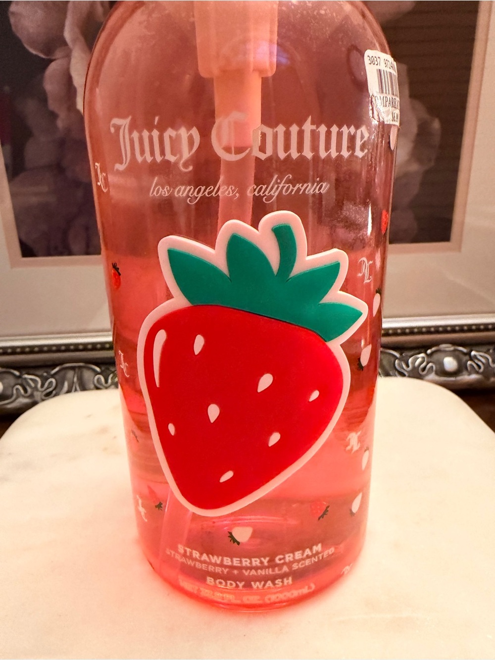 Juicy Couture Strawberry Cream Body Wash w/a Strawberry + Vanilla Scent, 33.8 oz - Picture 7 of 8